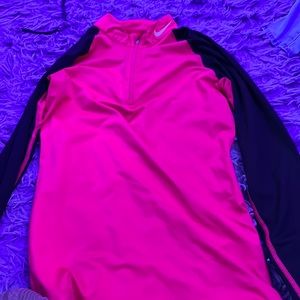 Nike top